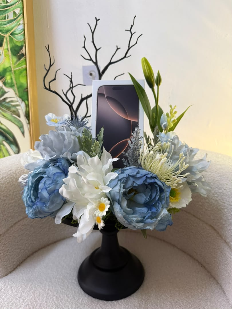 Floral hantaran arrangement
